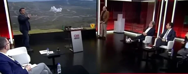Εμπρηστικοί διάλογοι στο CNN Turk: Φυσικά, και θα εισβάλουμε στα νησιά, είναι κάτω απ’ τη μύτη μας(!)