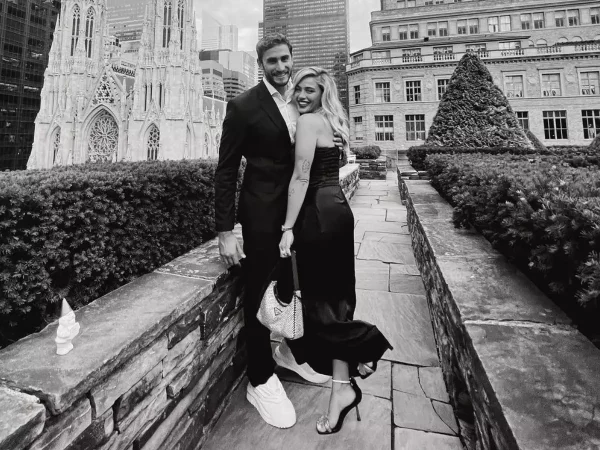 Κόνι Μεταξά – Μάριος Καπότσης: To χριστουγεννιάτικο ταξίδι τους στο Λονδίνο (εικόνες)