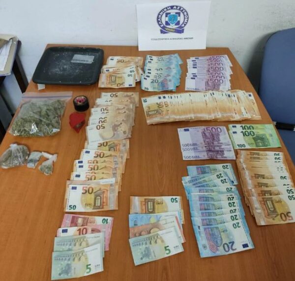 Εξαρθρώθηκε κύκλωμα διακίνησης ναρκωτικών – «Πελάτης» πασίγνωστος τραγουδιστής – Οι διάλογοι που τον καίνε και τα συνθηματικά