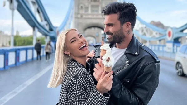 Ιωάννα Τούνη σε Δημήτρη Αλεξάνδρου: “Ο πιο ωραίος άντρας του κόσμου – Πιο σέξι με το καρότσι»