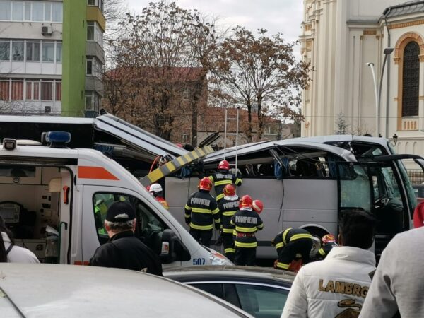 Τροχαίο με Έλληνες στη Ρουμανία: Ένας άνδρας νεκρός – 24τραυματίες, οι 4 σοβαρά- Η ανακοίνωση του ΥΠΕΞ