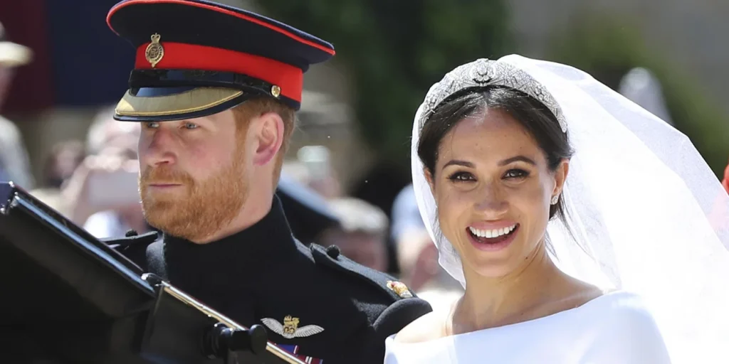 Πρίγκιπας Χάρι: Αποκαλύψεις για τον «πόλεμο» της τιάρας που θα φορούσε η Μέγκαν  στο γάμο της