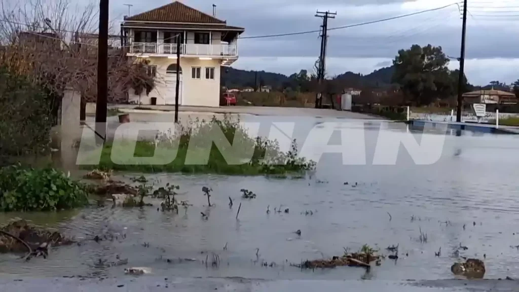 Ζάκυνθος: Πλημμύρες και κατολισθήσεις σε όλο το νησί – Κλειστά τα σχολεία σήμερα (video)