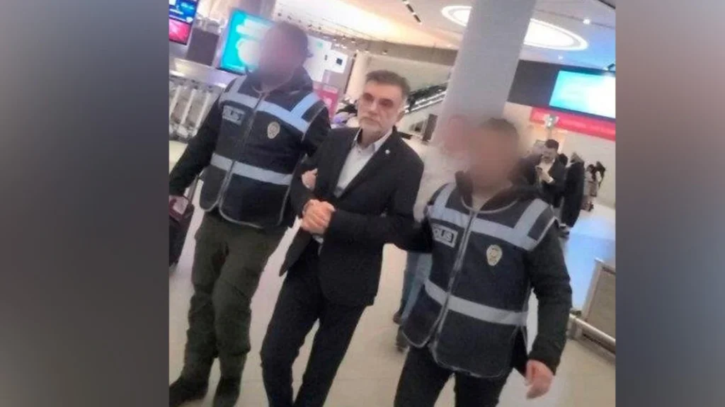 Σεισμός στην Τουρκία: Σύλληψη εργολάβου στο αεροδρόμιο – Ετοιμαζόταν  να διαφύγει στο Μαυροβούνιο