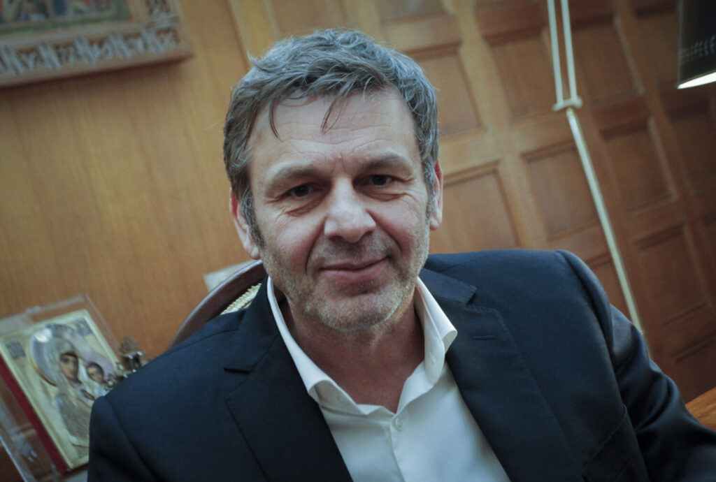 Απ. Γκλέτσος: Έκανα τον οξύθυμο, γιατί έτσι ανέβαινε ο λογαριασμός στην τράπεζα – Τέλος η πολιτική (βίντεο)