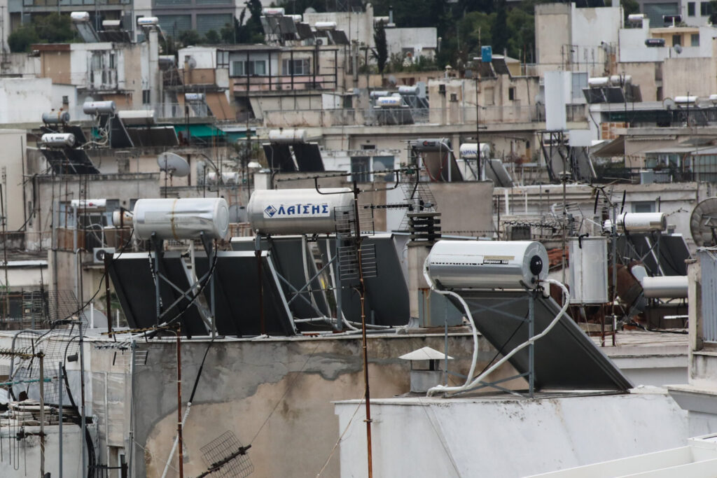 «Ανακυκλώνω, αλλάζω θερμοσίφωνα»: Ξεκίνησε  το πρόγραμμα – Δικαιούχοι και προϋποθέσεις