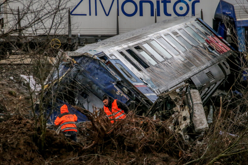 Σύγκρουση τρένων στα Τέμπη: Βρέθηκαν δύο φιάλες υγραερίου στο σημείο του τραγικού δυστυχήματος