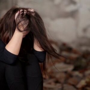 Βόλος: Μητέρα κατηγορείται για σεξουαλική κακοποίηση της ανήλικης κόρης της και διακίνηση βίντεο