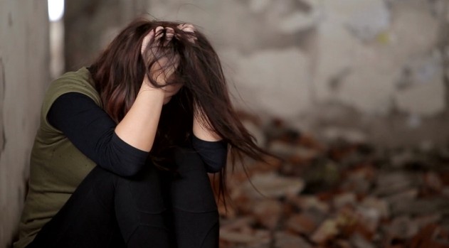 Νέα Σμύρνη: Ενδοοικογενειακή κακοποίηση είχε καταγγείλει η μητέρα της 14χρονης – θύμα βιασμού