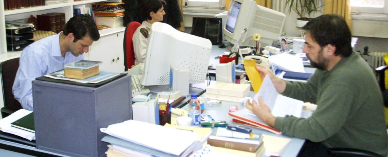 Οριστικό τέλος στις διεκδικήσεις για 13ο και 14ο μισθό στο Δημόσιο μετά την απόφαση του ΣτΕ: Μόνο με νόμο η επαναφορά, λέει εργατολόγος (βίντεο)