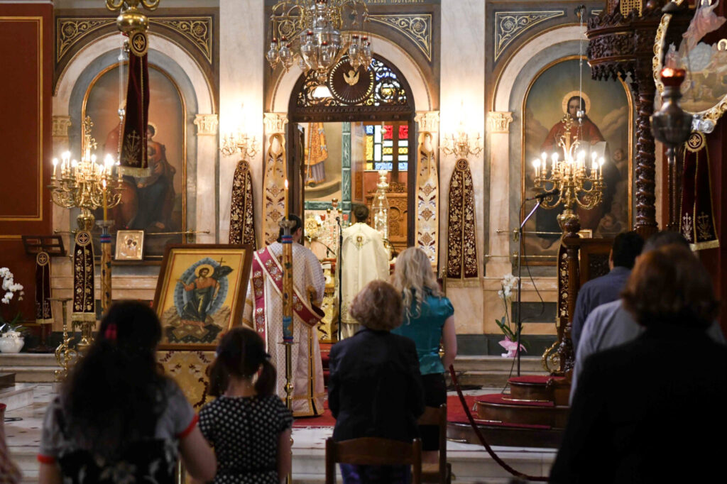 Οι Ιερές Ακολουθίες της Μεγάλης Εβδομάδας και της Αναστάσεως στην ΕΡΤ