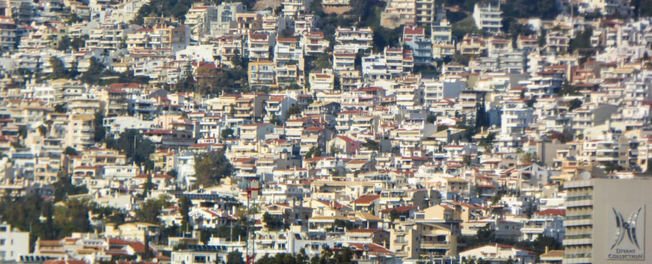 Δεν υπάρχει διαρροή αερίου ή αυξημένοι ρύποι, λένε οι αρμόδιες αρχές μετά την έντονη οσμή σε περιοχές της Αττικής – Ανησυχούν οι κάτοικοι – Συνεχίζονται οι έρευνες – Βίντεο