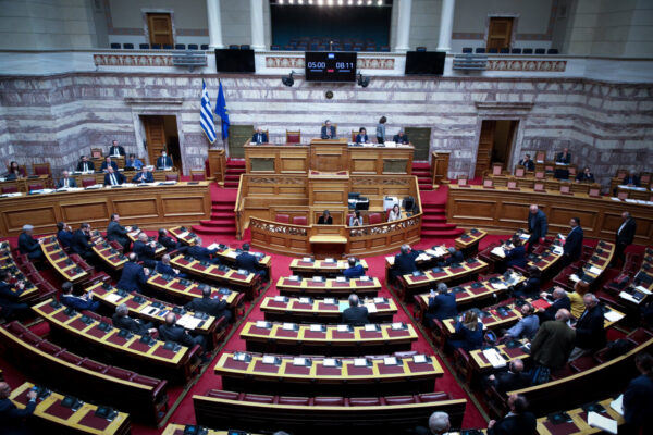 ΣΥΡΙΖΑ: Κατέθεσε τροπολογία για επιστροφή ΕΥΔΑΠ – ΕΥΑΘ στο δημόσιο
