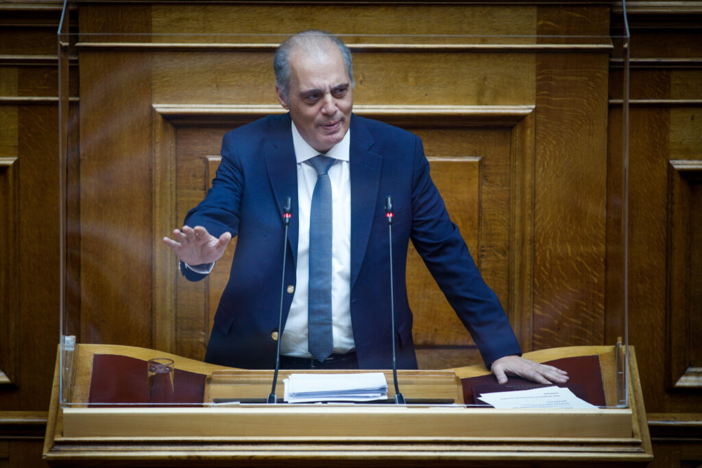 Βουλή – Τέμπη – Κ. Βελόπουλος: «Η κυβέρνηση έχει κάνει πρωτάθλημα το ψέμα – Δεν θα γλιτώσετε τη φυλακή»
