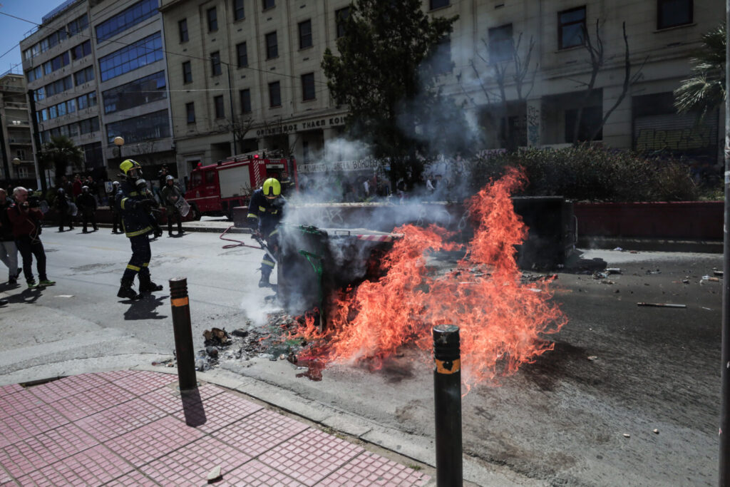 Επεισόδια στην ΑΣΟΕΕ: «Παρών» στους πυροβολισμούς ο Σπύρος Μπιμπίλας – Θα καταθέσει υπέρ των αστυνομικών