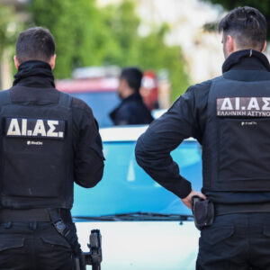 Χλιδάτη ζωή με καταθέσεις 602.000 ευρώ ο αστυνομικός που συνελήφθη για εμπλοκή σε κύκλωμα ναρκωτικών