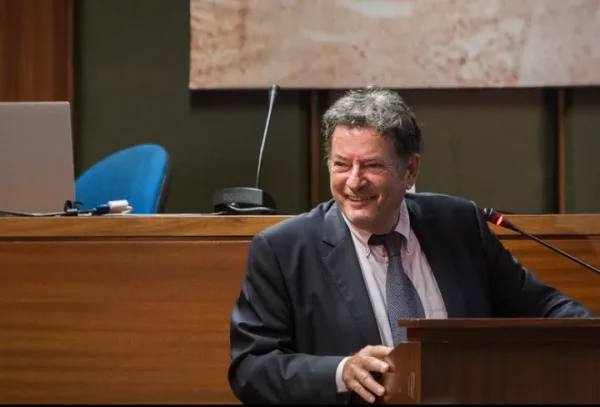 Το Μορφωτικό Ίδρυμα της ΕΣΗΕΑ αποχαιρετά τον Κώστα Στάϊκο