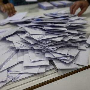 Δημοσκόπηση Opinion Poll: Στο 31,2% η ΝΔ με προβάδισμα 16,8 μονάδων από το ΠΑΣΟΚ – Aνέβηκε στο 12,6% το «άλλο κόμμα», τι λένε για Τσίπρα – Καρυστιανού