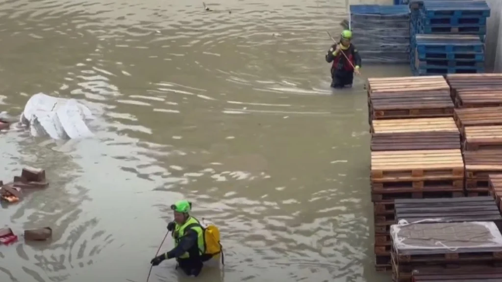 Ιταλία: «Βούλιαξε» από τις πλημμύρες – Τουλάχιστον 8 νεκροί,  συγκλονιστικά βίντεο από τις πόλεις που επλήγησαν