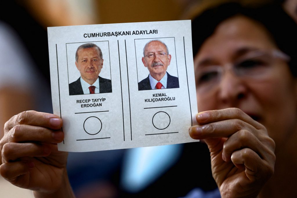 Ψήφισαν Ερντογάν και Κιλιτσντάρογλου – Οι πρώτες δηλώσεις