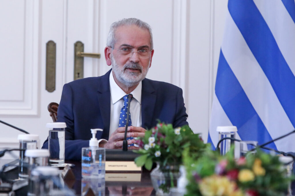 Έβρος: Σύσκεψη υπό τον πρωθυπουργό Ιωάννη Σαρμά για τις μεταναστευτικές ροές στον Έβρο