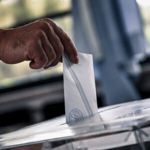 Δημοσκόπηση Opinion Poll: Πρόβαδισμα 16,5 μονάδων της ΝΔ από ΠΑΣΟΚ –  Τι λένε για Τσίπρα – Σαμαρά