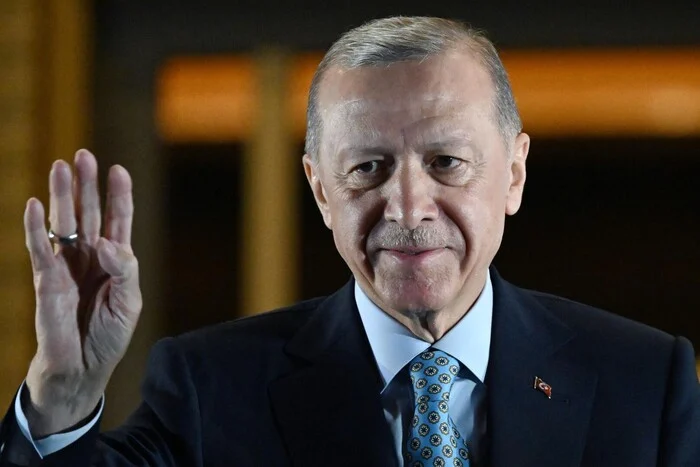 Τουρκία: Ορκίστηκε πρόεδρος ο Ερντογάν – Τα σενάρια για υπουργικό χωρίς Τσαβούσογλου, Ακάρ και Σοϊλού (video)