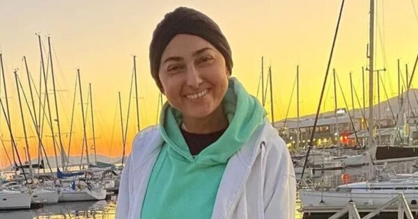 H Ρεγγίνα Μακέδου που δίνει μάχη με τη λευχαιμία ρωτά «ποιος θα τραβήξει την γραμμή» – Της τηλεφώνησε ο Μητσοτάκης (video)