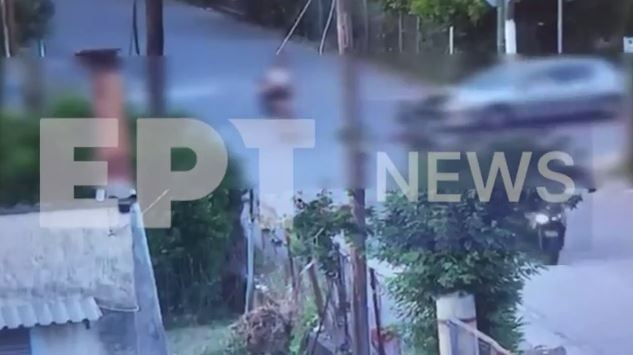 Καλαμάτα: Διασωληνωμένος ο 15χρονος με το πατίνι που τραυματίστηκε – Βίντεο – σοκ από τη σύγκρουση με το ΙΧ