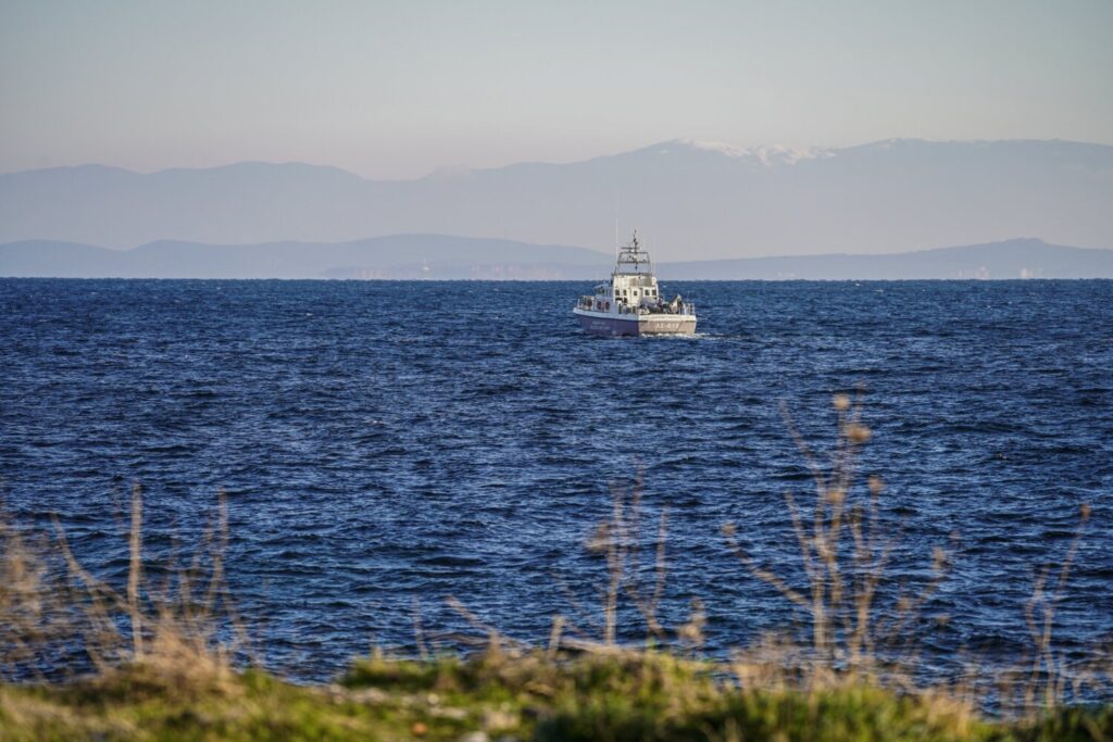 Λέσβος: Στα δίχτυα της ΕΛ.ΑΣ οργανωμένο εγκληματικό δίκτυο διακίνησης μεταναστών με την εμπλοκή και ΜΚΟ