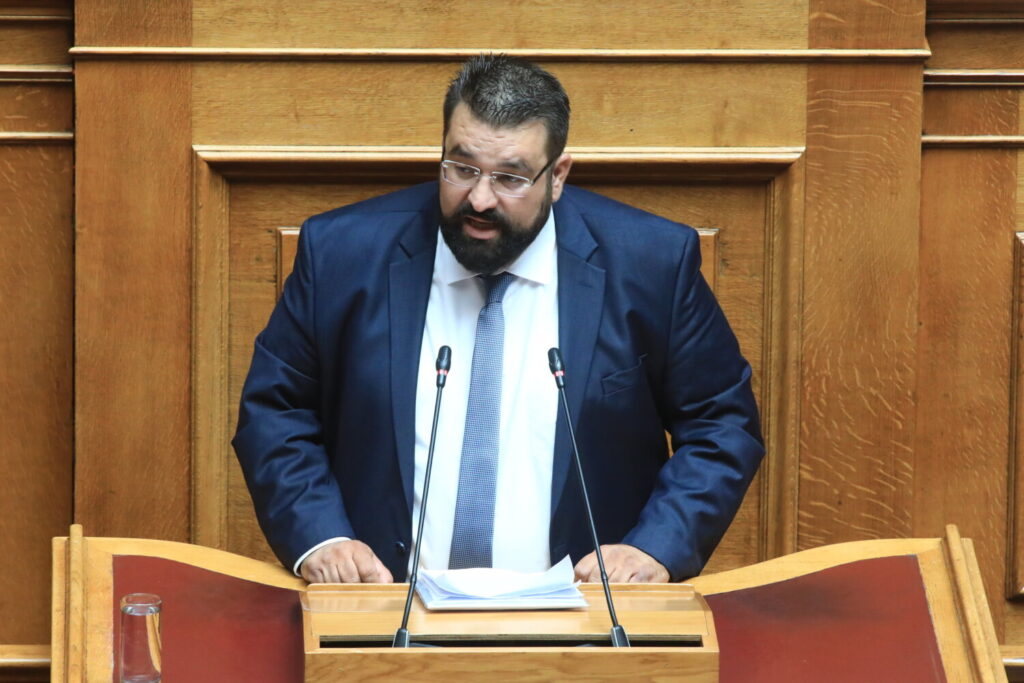Βουλή: Βουλευτής των «Σπαρτιατών» ευχαρίστησε τον Ηλία Κασιδιάρη για την στήριξή του