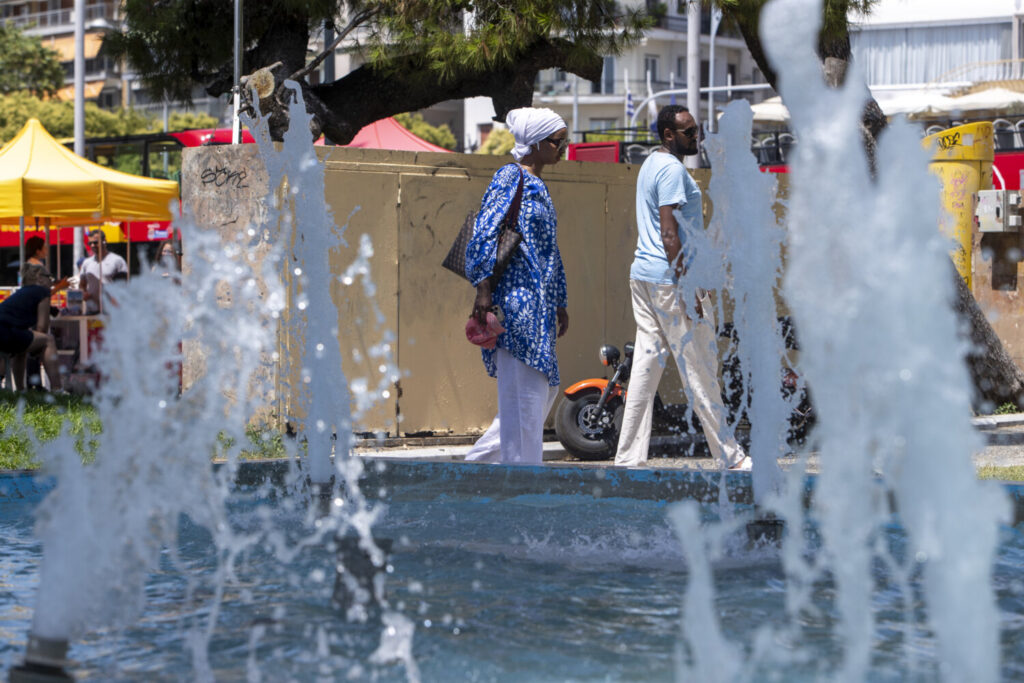 «Φλέγεται» ο ευρωπαϊκός Νότος: Έρχεται ο καύσωνας «Χάρος» – Συναγερμός για θερμοκρασίες ρεκόρ και στις ΗΠΑ