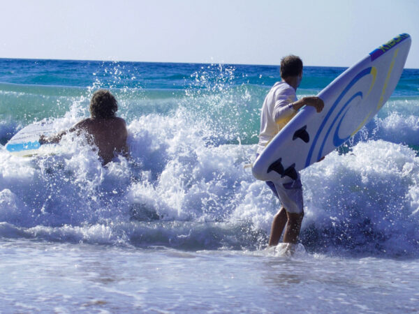 Προειδοποίηση meteo: Ισχυρό κύμα καύσωνα από Δευτέρα με θερμοκρασίες ακόμα και πάνω από 44°C