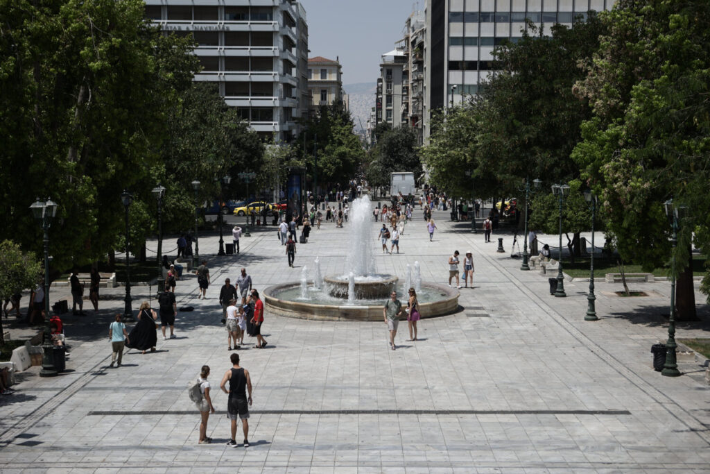 Kαύσωνας: Πάνω από 40 βαθμοί σε 41 σημεία – «Έβρασαν» τα Χανιά – 50 βαθμοί στον Ισθμό της Κορίνθου