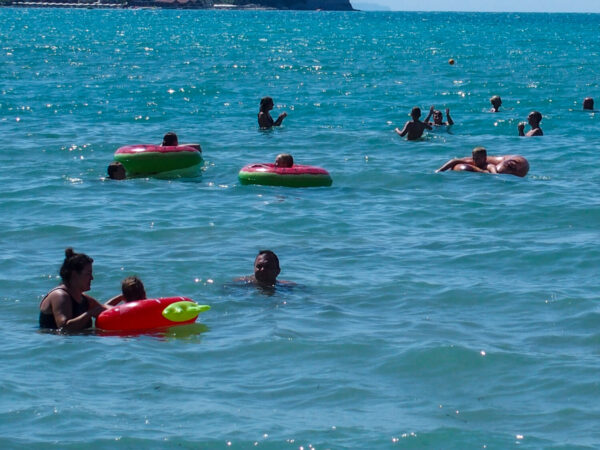 Καιρός: Έκτακτο δελτίο της ΕΜΥ για 6ημερο καύσωνα με 43αρια – Στο «κόκκινο» η ηπειρωτική Ελλάδα