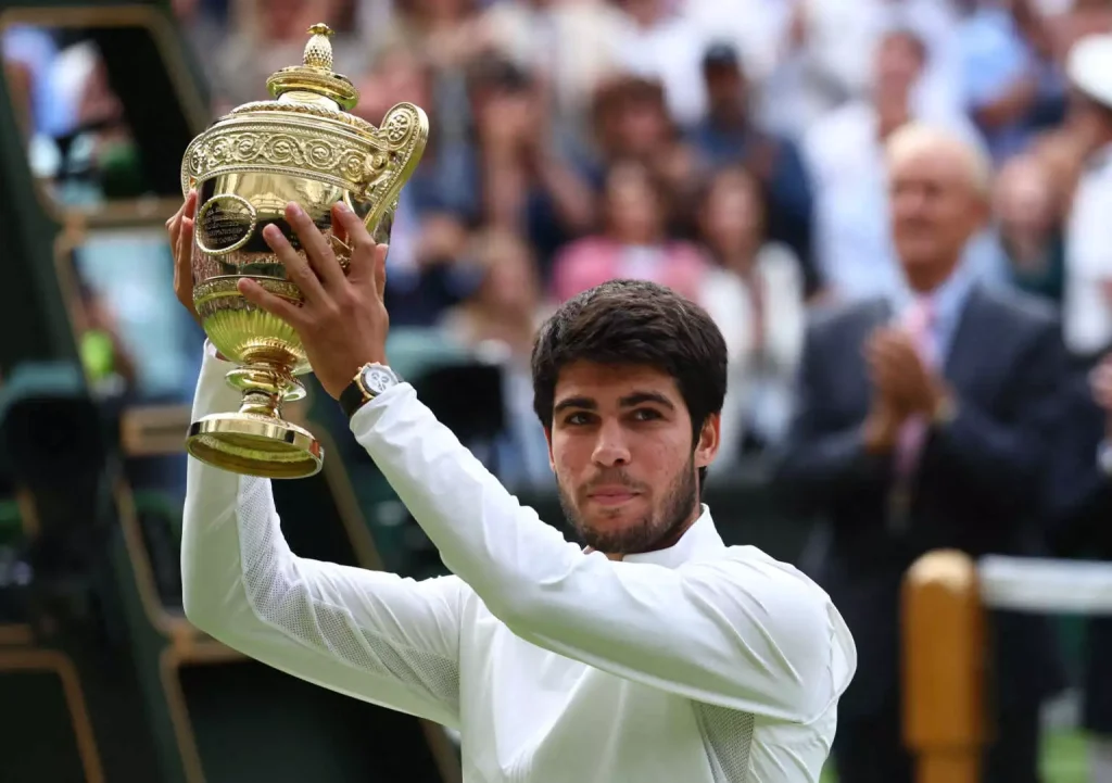 Wimbledon: Ο Αλκαράθ εκθρόνισε  τον Τζόκοβιτς με 2-3 και είναι ο νέος βασιλιάς