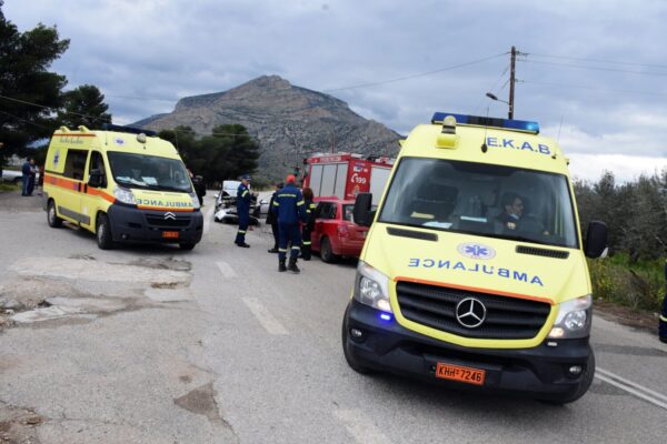 Κοζάνη: Σταμάτησε να πάρει τσιγάρα και την …πλάκωσε το αυτοκίνητο της.