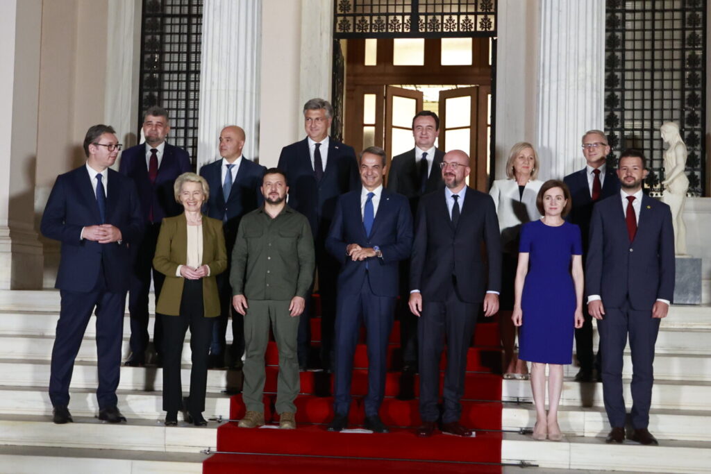 Το δείπνο Μητσοτάκη στους ηγέτες των Δυτικών Βαλκανίων και τους επικεφαλής της ΕΕ –  Δείτε φωτογραφίες