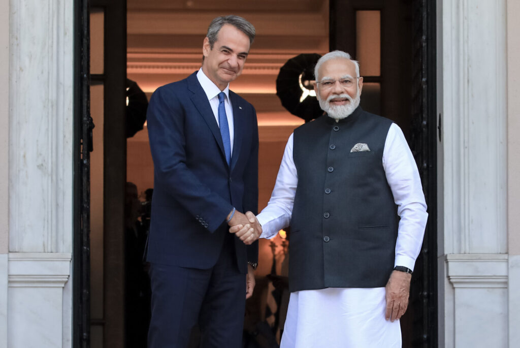 Η σημασία της επίσκεψης του Ινδού πρωθυπουργού στην Ελλάδα – Οικονομικές και αμυντικές συνεργασίες