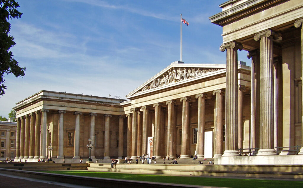 Βρετανικό Μουσείο: Αλλεπάλληλες παραιτήσεις για τις κλεμμένες αρχαιότητες – Μετά τον διευθυντή, παραιτήθηκε και ο υποδιευθυντής