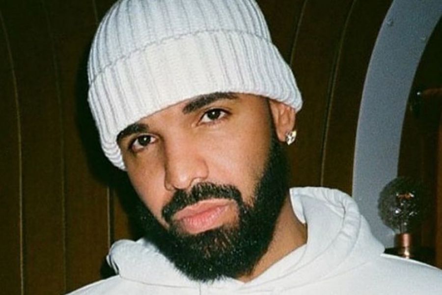 Drake:Viral το βίντεο με τον ράπερ να χαρίζει σε θαυμάστρια του τσάντα αξίας  30.000 ευρώ!