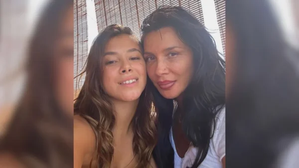 Πάολα: Φωτογραφίζεται με την κόρη της