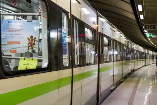 Μετρό: Κλειστοί  προσωρινά οι σταθμοί “Ευαγγελισμός” και “Μέγαρο Μουσικής” λόγω απόπειρας αυτοκτονίας ατόμου