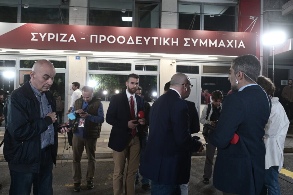 ΣΥΡΙΖΑ: Tην άμεση σύγκληση της Πολιτικής Γραμματείας ζητά  η «Ομπρέλα» – Τι απαντά η πλευρά Κασσελάκη