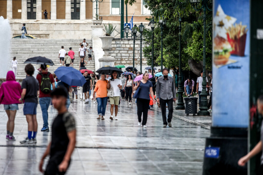 Σε συναγερμό ο μηχανισμός της Πολιτικής Προστασίας για την κακοκαιρία  – Ενεργοποιείται το 112 – Ποιες περιοχές θα πλήξουν οι καταιγίδες