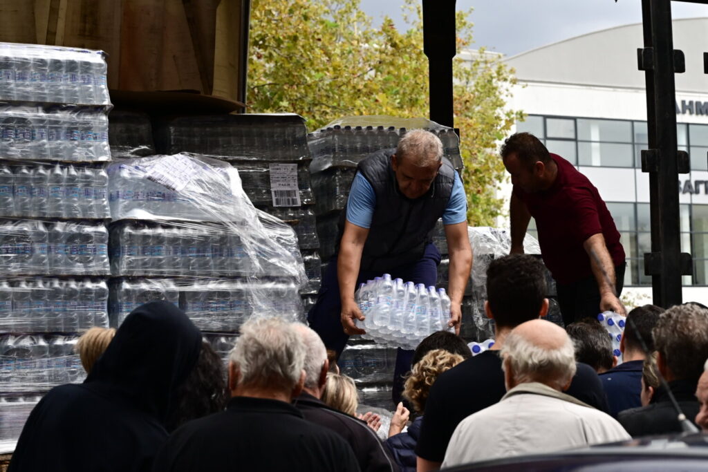 Θεσσαλία: Πλαφόν στην τιμή του εμφιαλωμένου νερού – H υπουργική απόφαση