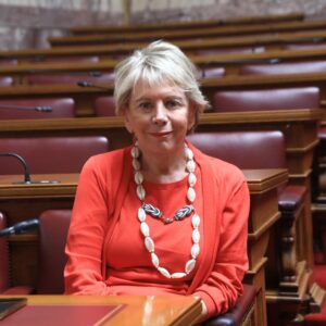 Δεν εκλέγεται Αντιπρόεδρος της Βουλής η Έλενα Ακρίτα – Άγρια κόντρα με Κωνσταντοπούλου και Κουκουλόπουλο πριν από την ψηφοφορία (βίντεο)