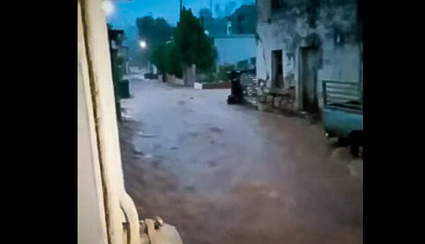 Κακοκαιρία «Elias»: «Πνίγεται» η Εύβοια – Συνδράμουν και οι Ένοπλες Δυνάμεις –  Έντονα φαινόμενα σε Φωκίδα, Φθιώτιδα, Κορινθία(video)