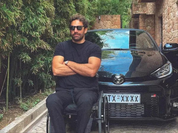 Αντώνης Τσαπατάκης: Φλέρταρα κοπέλα στα μπουζούκια, μου λέει «έλα» και προφανώς δεν μπορούσα να πάω