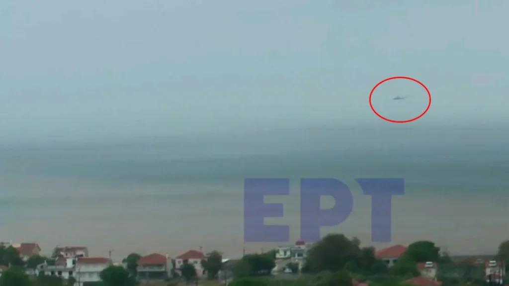 Έπεσε ιδιωτικό ελικόπτερο  σε παραλία στη Βόρεια Εύβοια